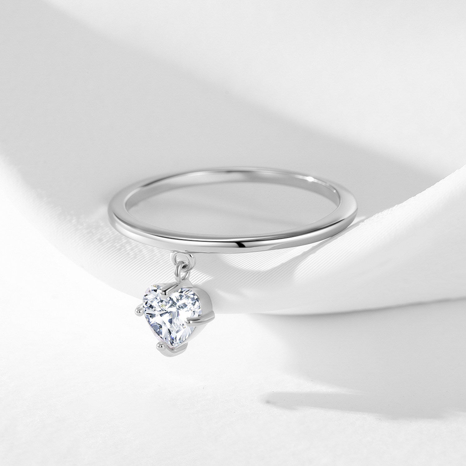 Heart-Shaped Pendant Ring with Sparkling Diamonds for Women