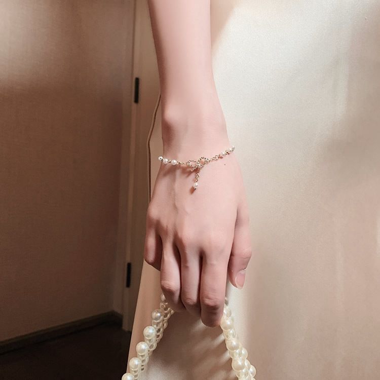 Bow Knot Charm Bracelet for Women